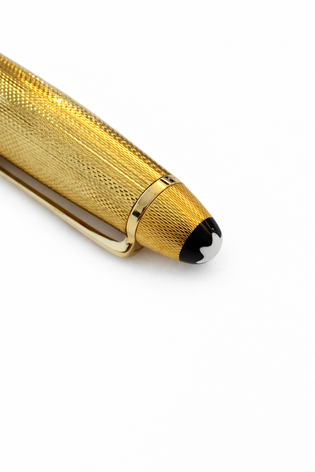 Montblanc Meisterstuck Solitaire Gold Plated Barley Fountain pen