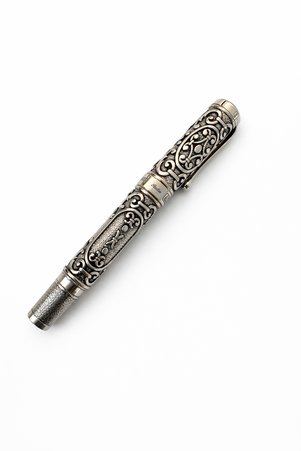 Aurora Sold Silver Fountain pen